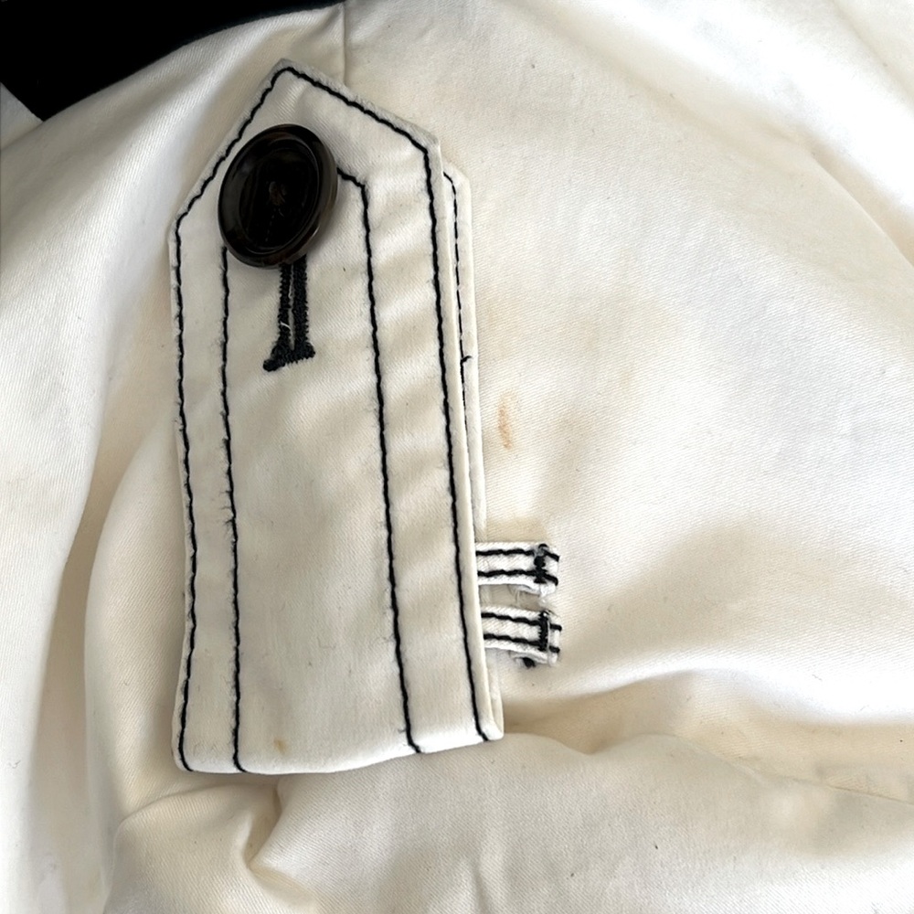 Banana Republic Trench Coat - Picture 12 of 13